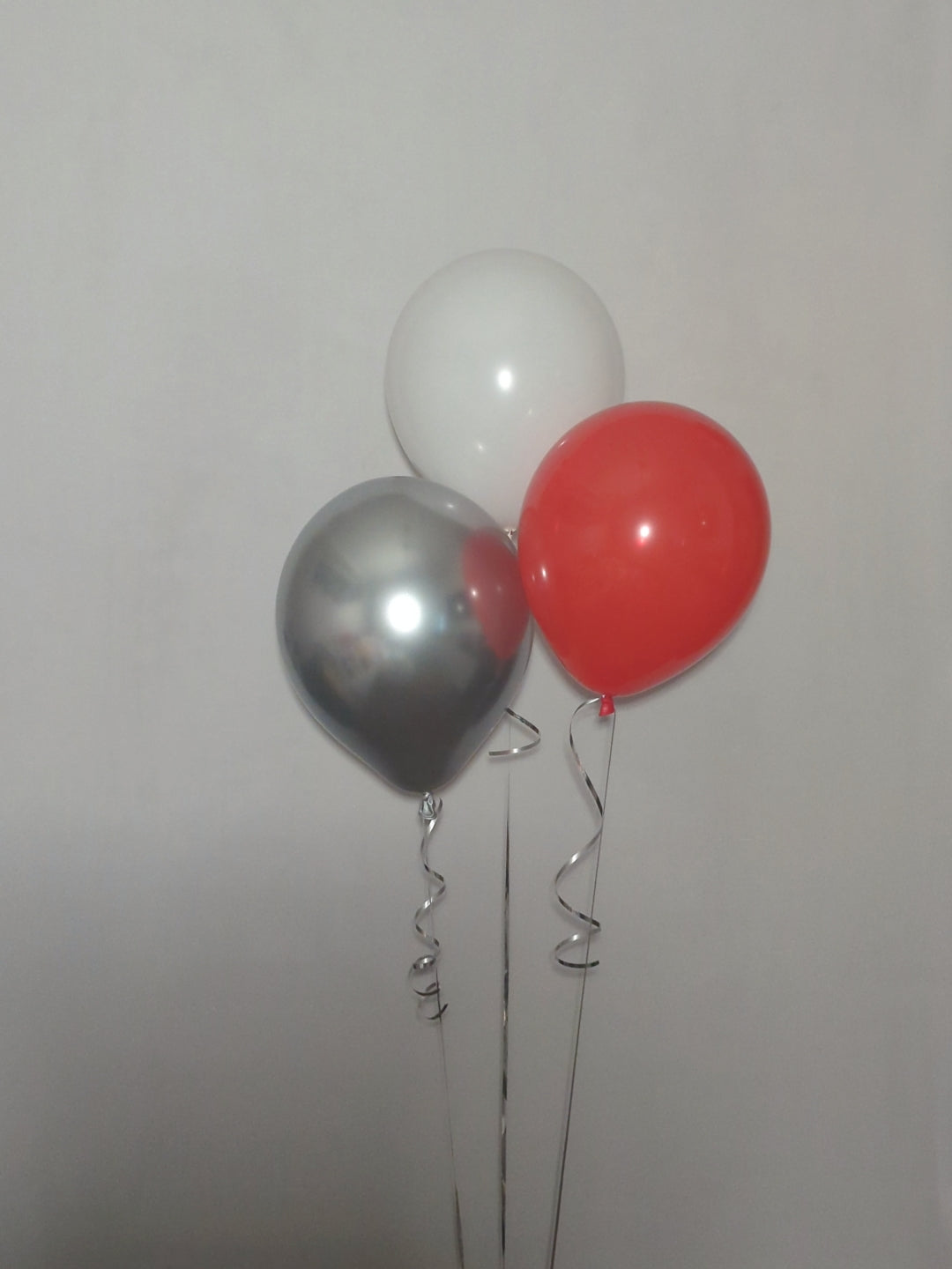 Helium Latex Balloon Bunch image 4