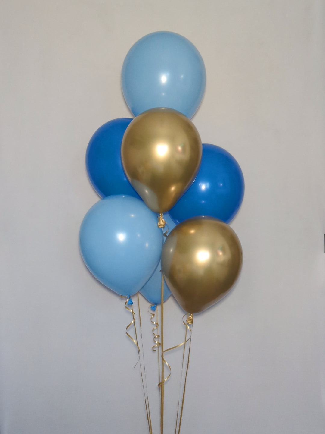 Helium Latex Balloon Bunch image 2