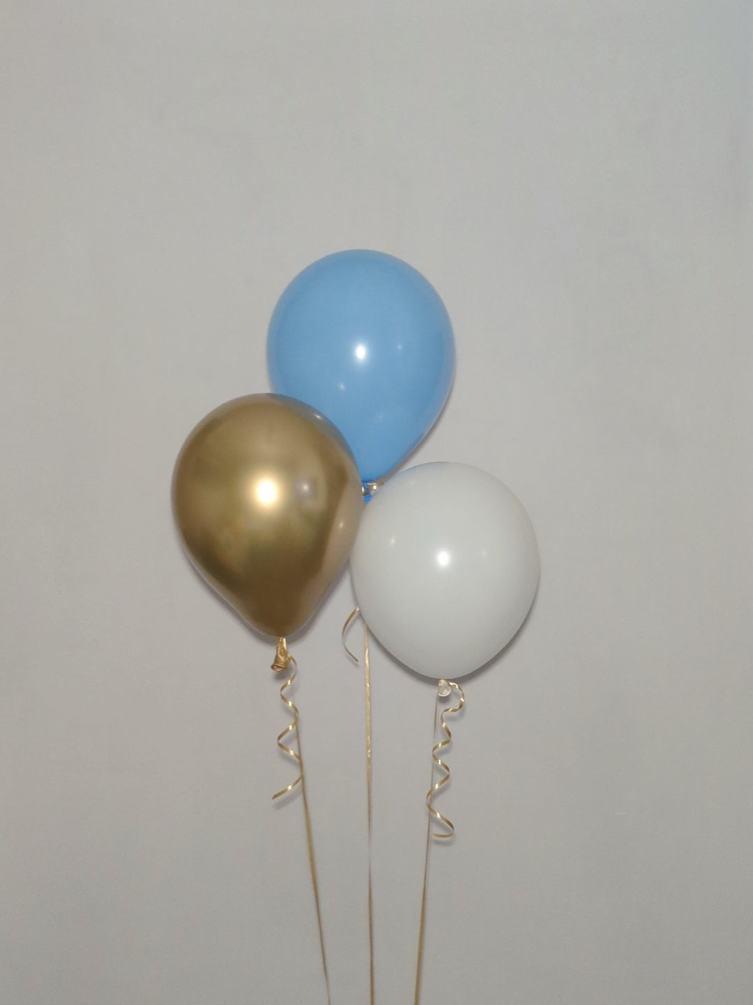 Helium Latex Balloon Bunch image 4