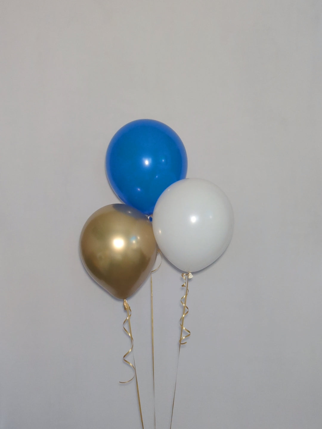 Helium Latex Balloon Bunch image 4