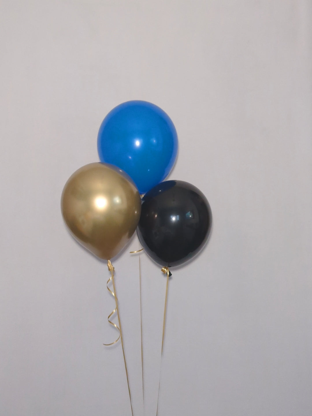 Helium Latex Balloon Bunch image 4