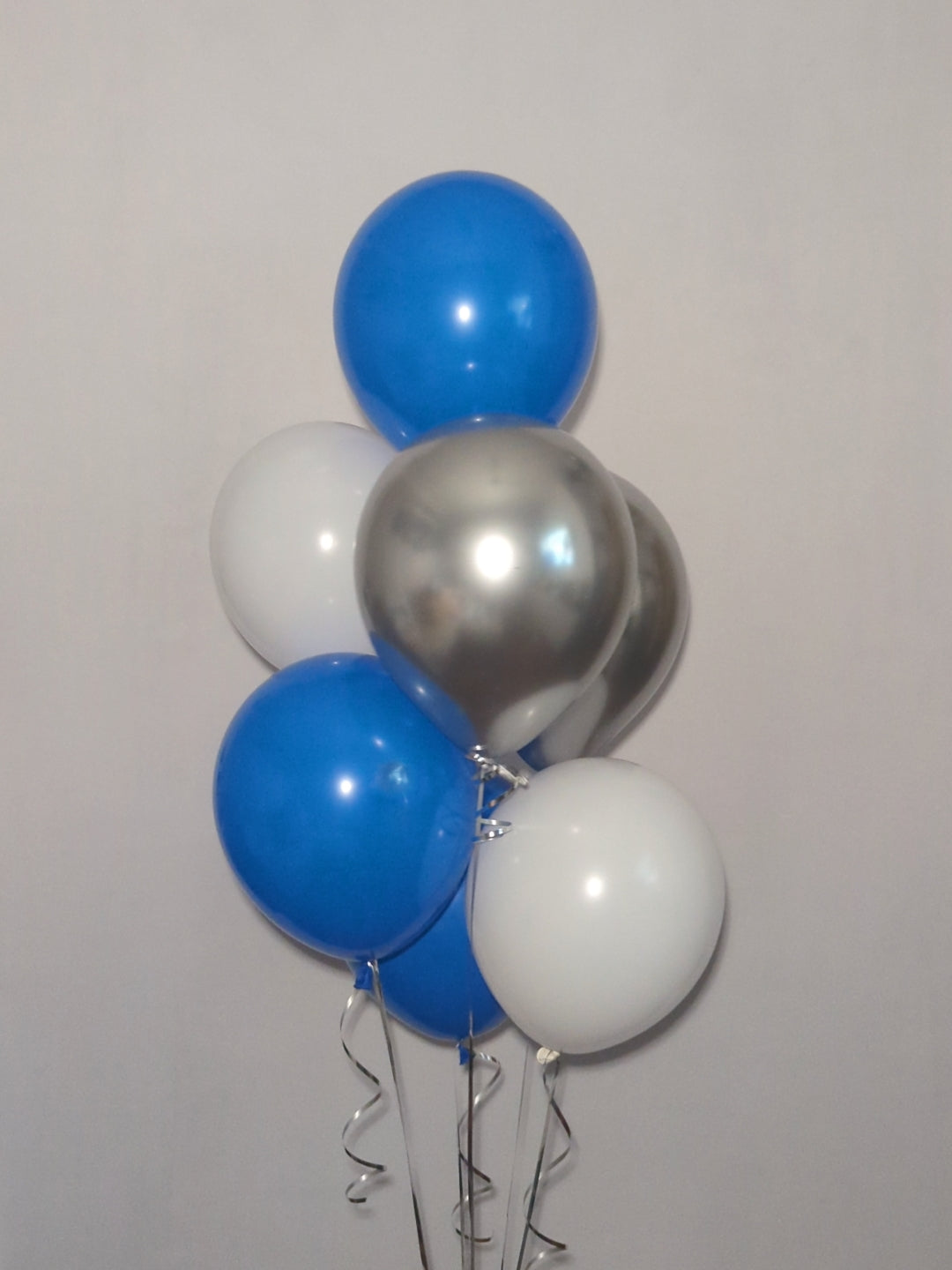 Helium Latex Balloon Bunch image 2