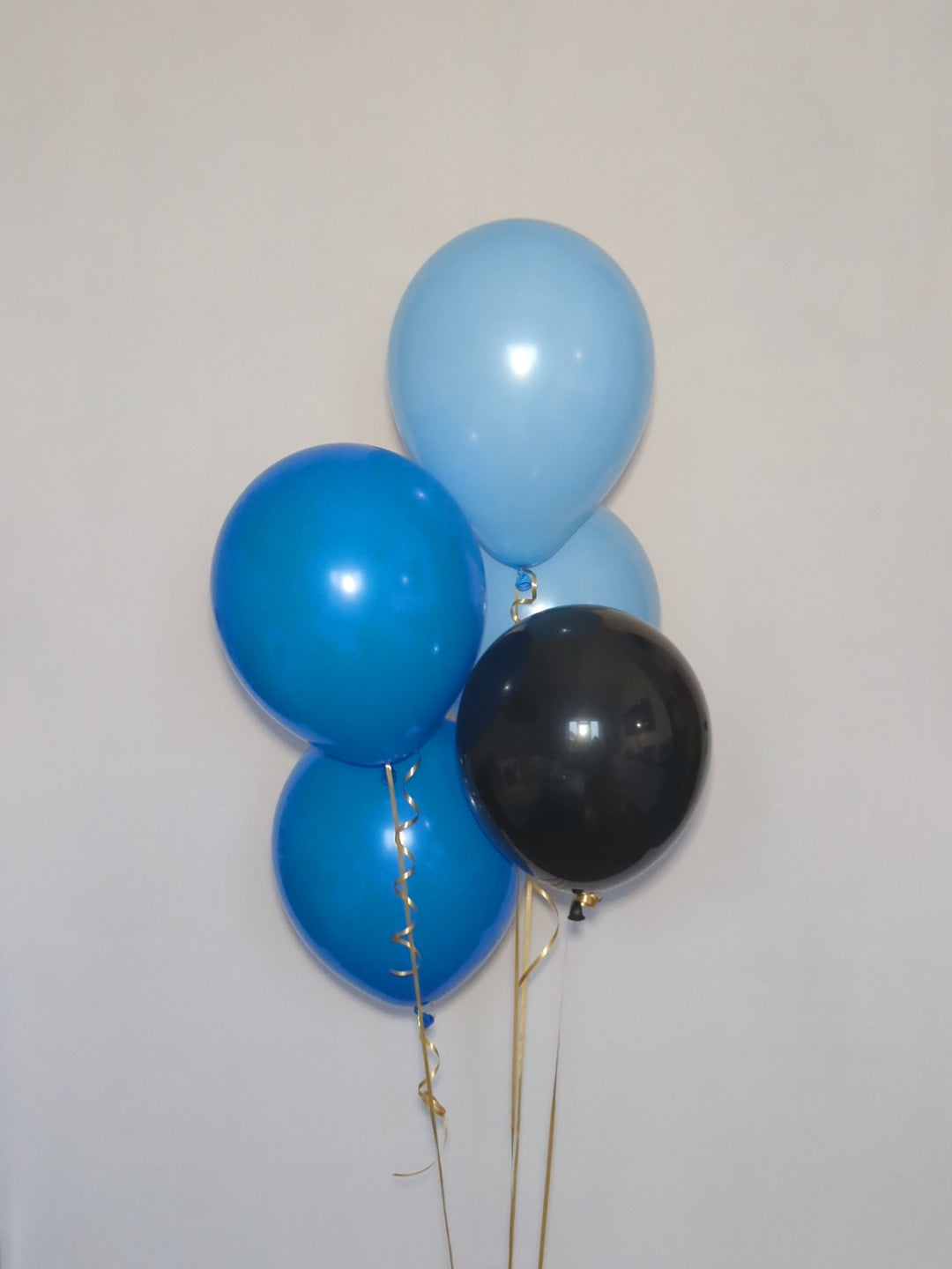 Helium Latex Balloon Bunch image 3