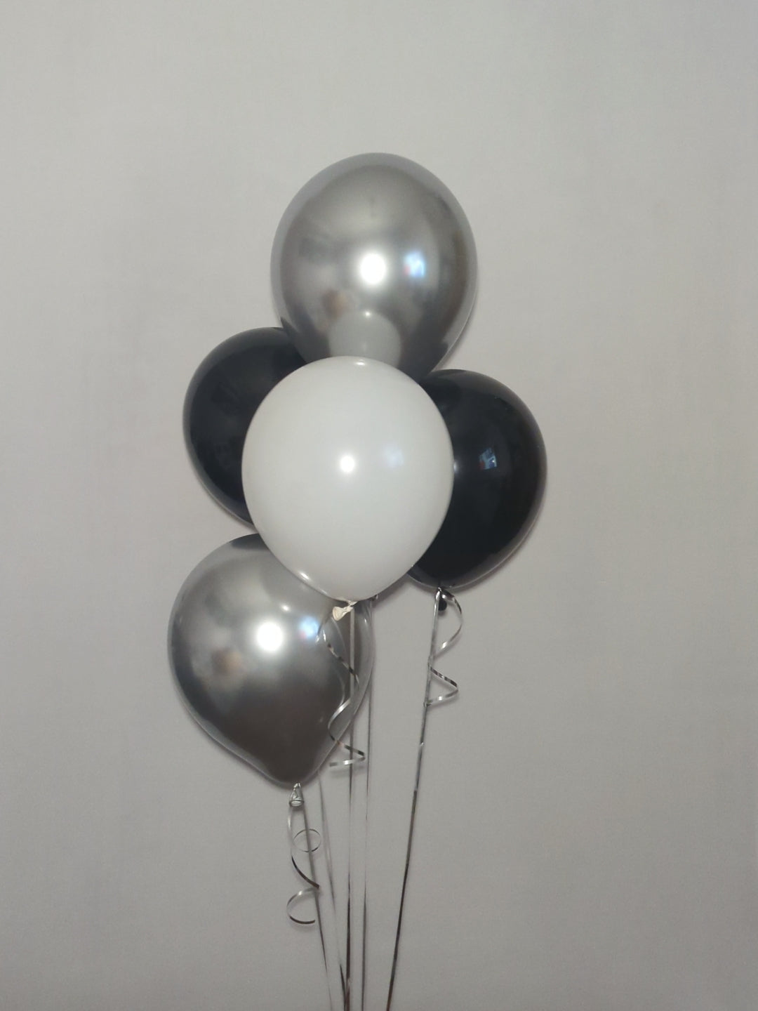 Helium Latex Balloon Bunch image 3