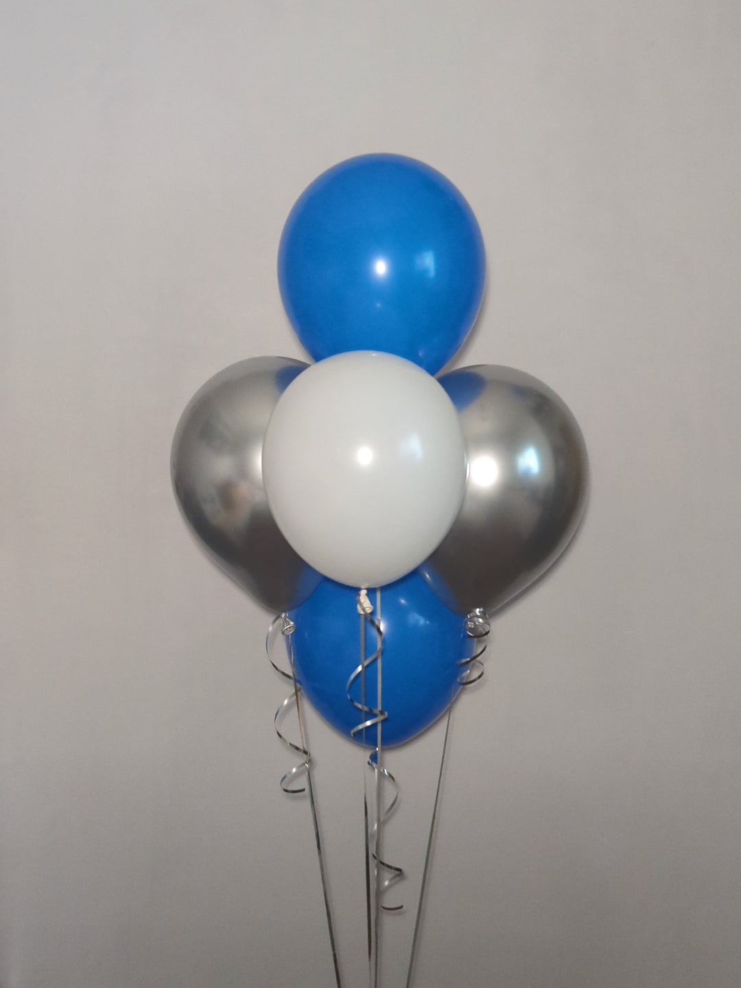 Helium Latex Balloon Bunch image 3