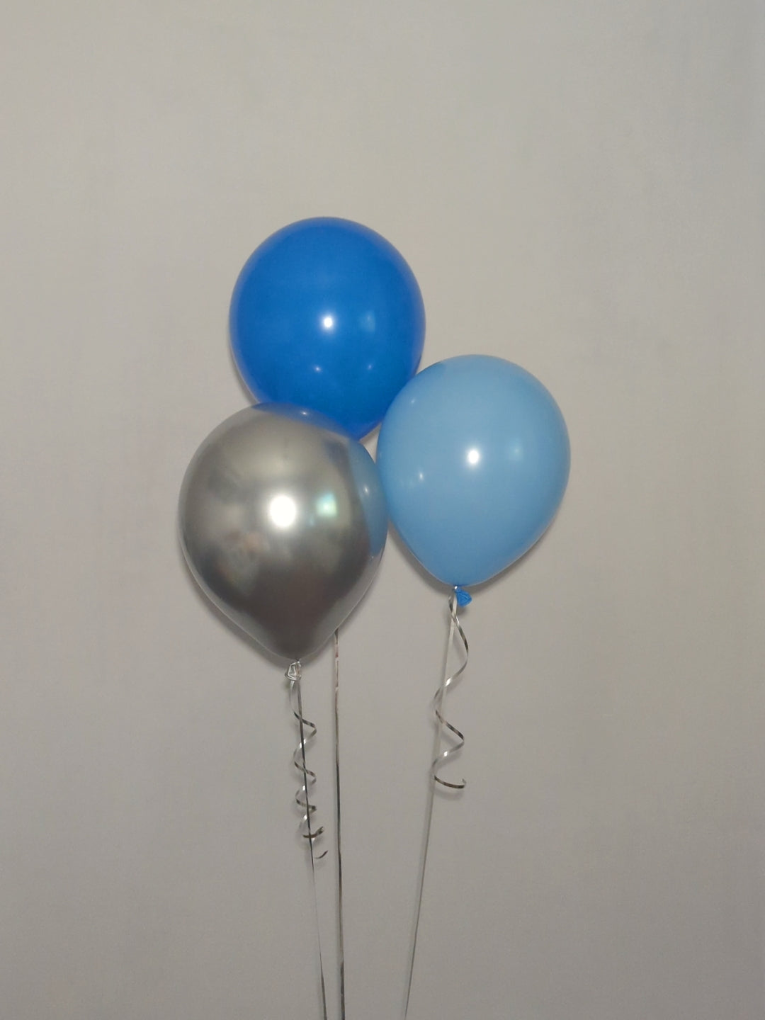 Helium Latex Balloon Bunch image 4